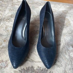 Stuart Weitzman Navy Mimi Lizette Textured Pumps